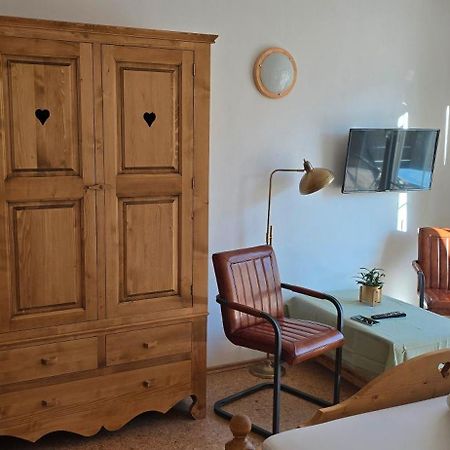 ヴェンス Haus Auszeit Bed & Breakfast エクステリア 写真